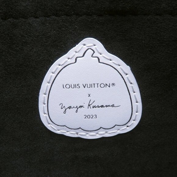 LOUIS VUITTON LV x YK Multi・Pochette Accessoires Monogram Empreinte Leathe - Picture 13 of 16